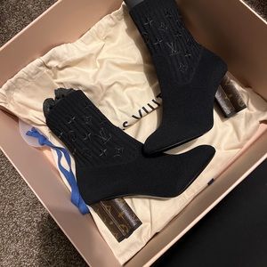 COPY - BRAND NEW IN BOX LOUIS VUITTON BOOTIES